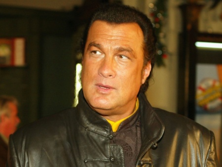 Steven Seagal 450